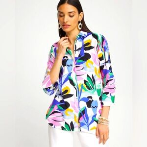 Chico’s No Iron Stretch Tropical Shirt Size 1 (medium)